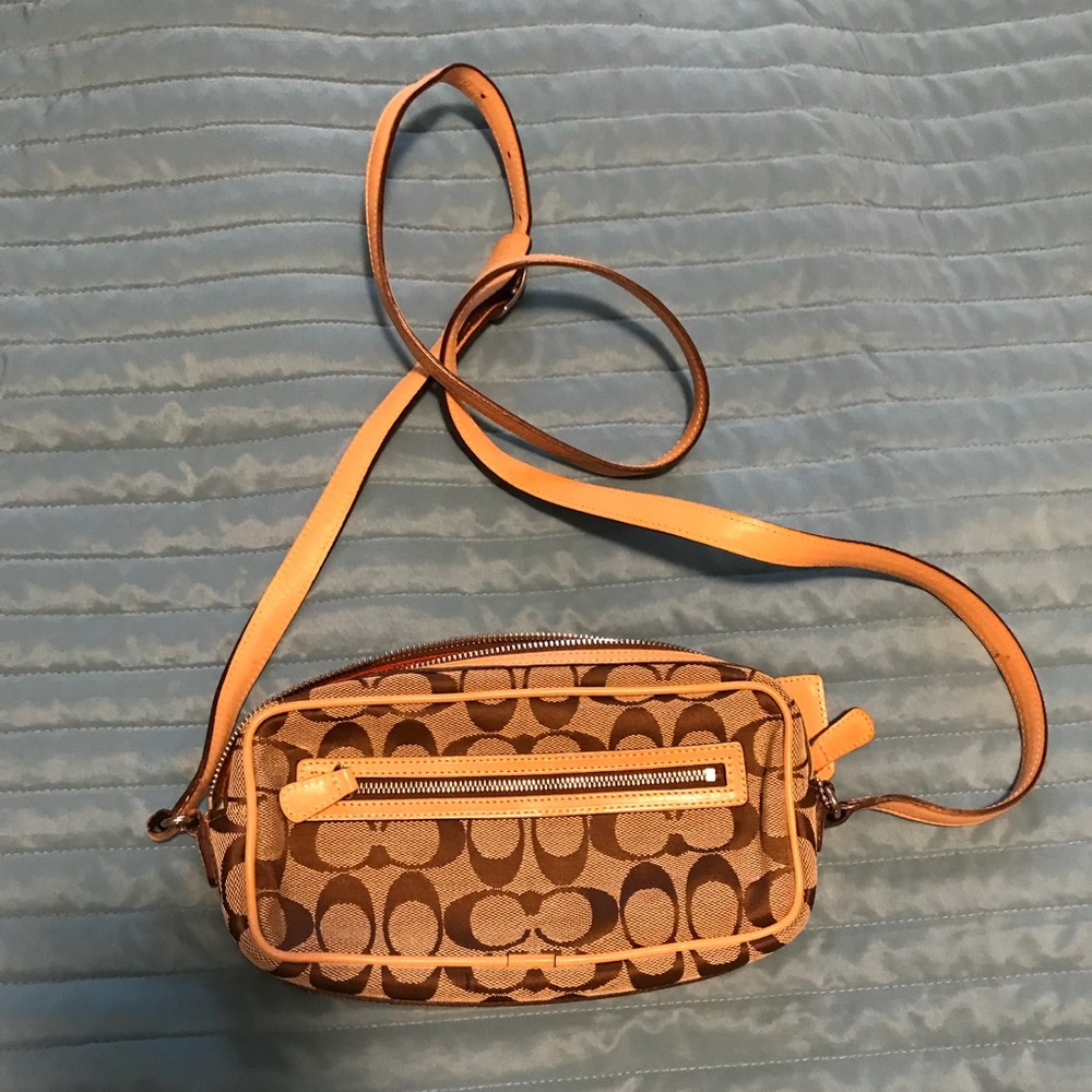 Coach Crossbody Clutch in Signature Pattern